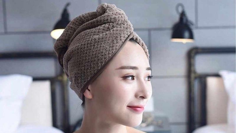 Dưỡng ẩm cho mái tóc